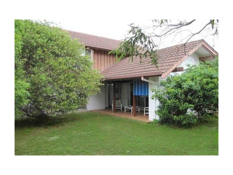 31 Madang Crescent, Runaway Bay QLD 4216