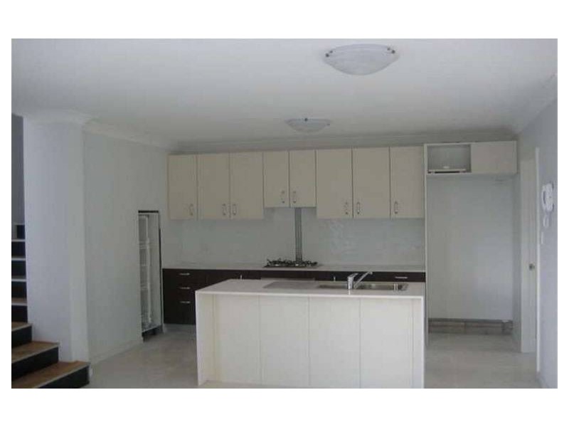85 Whiting Street, Labrador QLD 4215