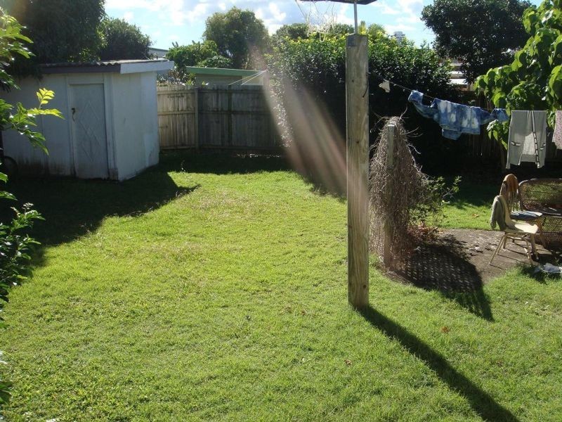 39 Parr Street, Labrador QLD 4215