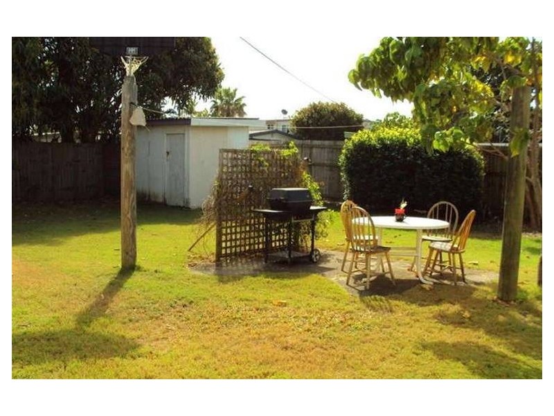 39 Parr Street, Labrador QLD 4215