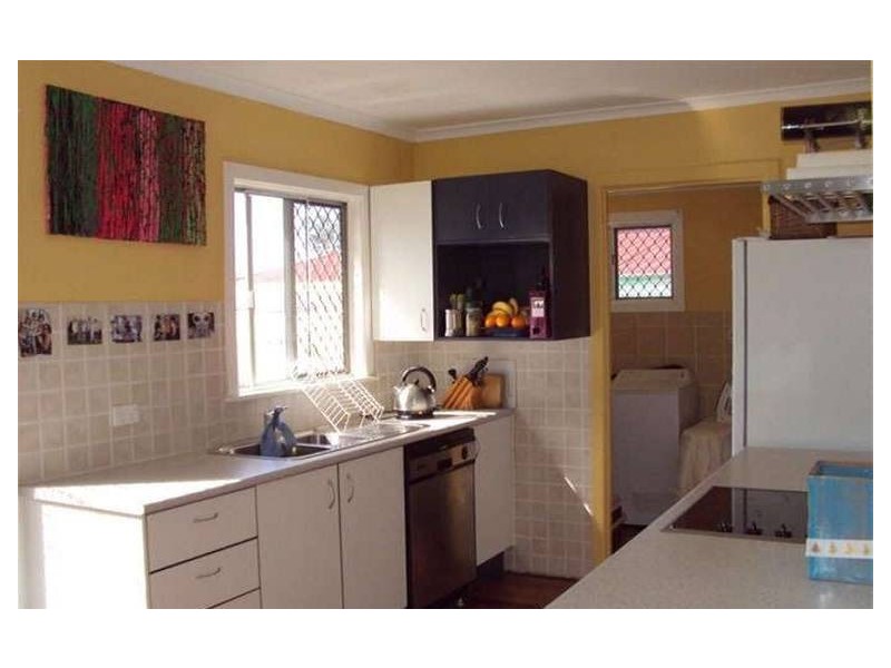 39 Parr Street, Labrador QLD 4215