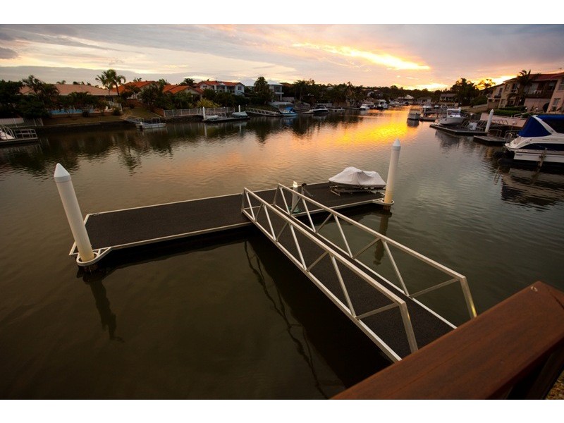 5 The Yardarm, Runaway Bay QLD 4216