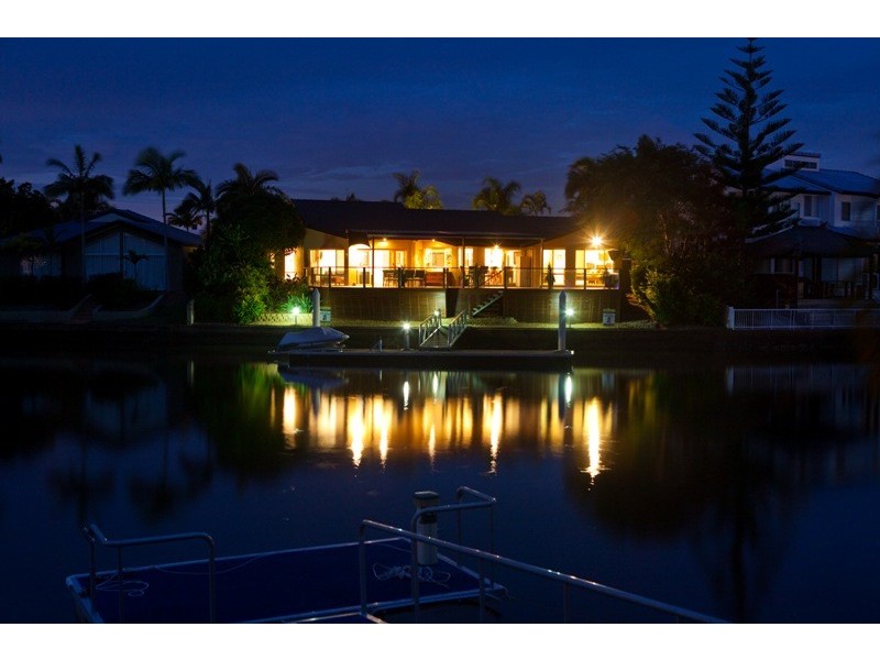 5 The Yardarm, Runaway Bay QLD 4216