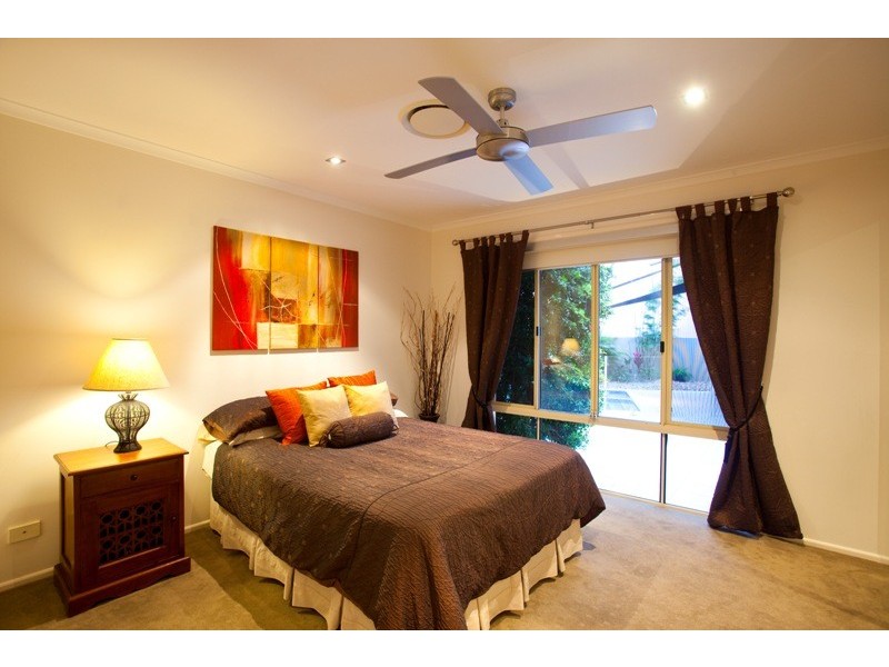 5 The Yardarm, Runaway Bay QLD 4216