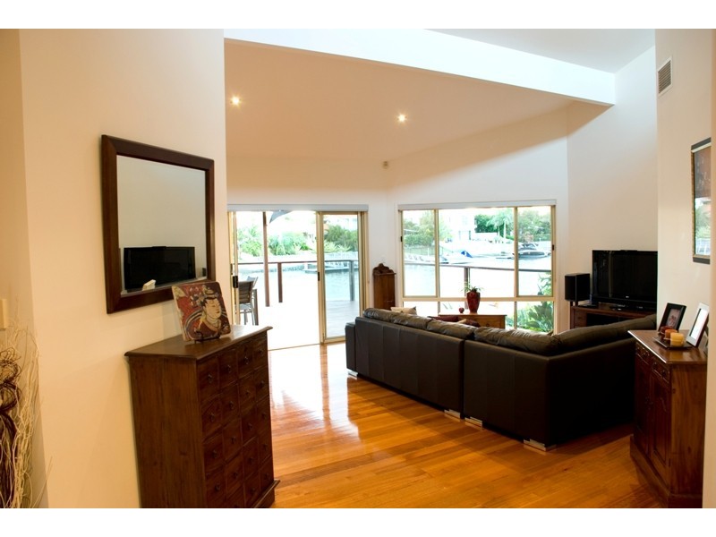 5 The Yardarm, Runaway Bay QLD 4216