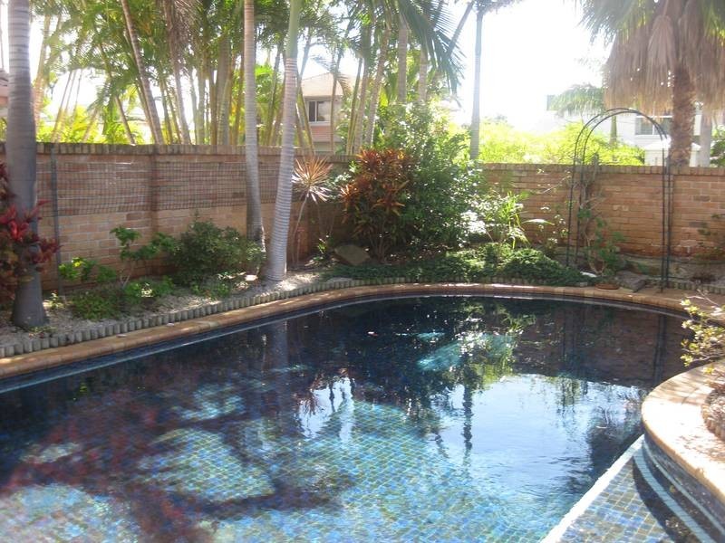 115 Sundance Way, Runaway Bay QLD 4216
