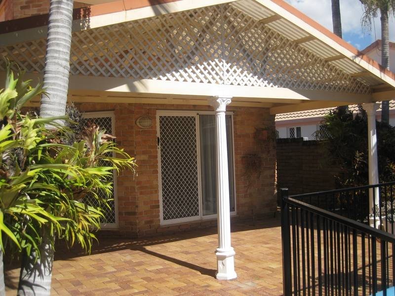 115 Sundance Way, Runaway Bay QLD 4216