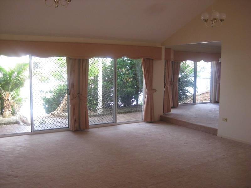 115 Sundance Way, Runaway Bay QLD 4216