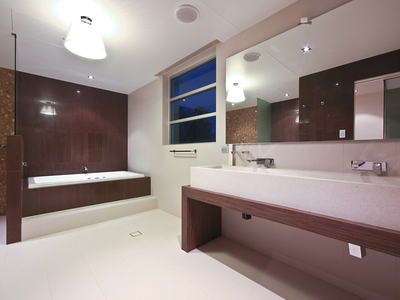 Main Beach QLD 4217