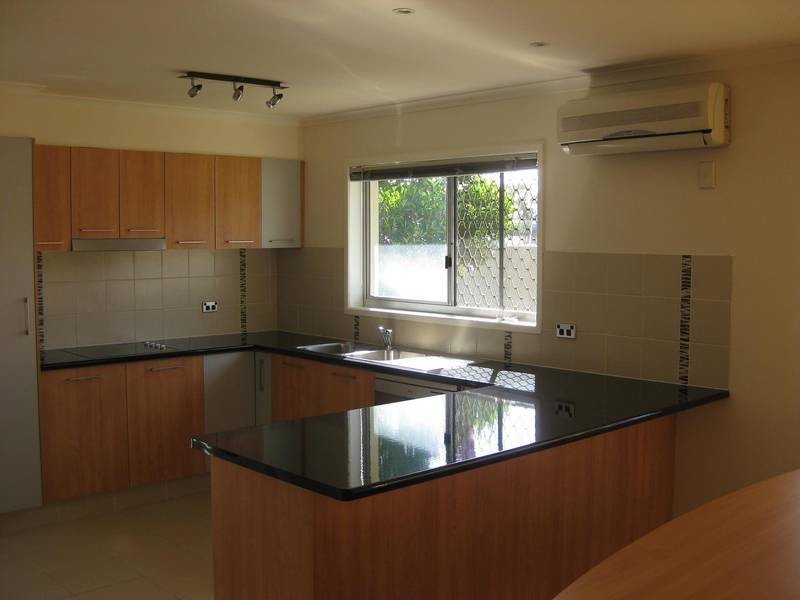 1/10 Cassia St, Runaway Bay QLD 4216