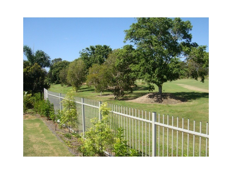 9116 Peter Senior Drive, Hope Island QLD 4212