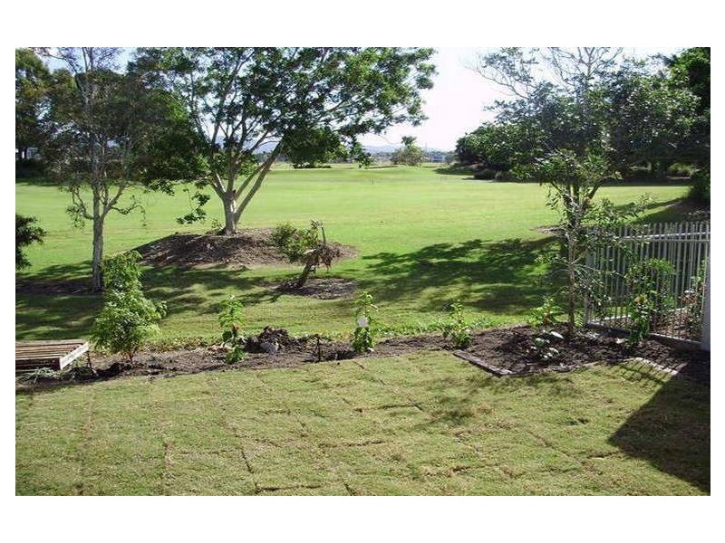 9116 Peter Senior Drive, Hope Island QLD 4212