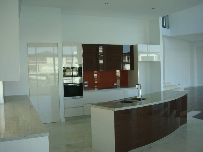 16 Regents Court, Sovereign Islands QLD 4216