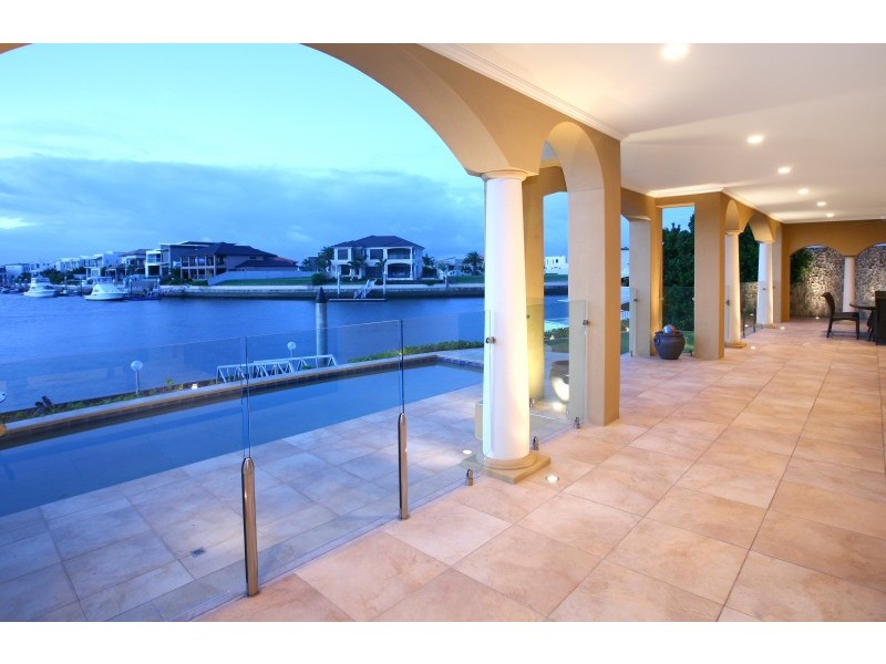 23 Regents Court, Sovereign Islands QLD 4216