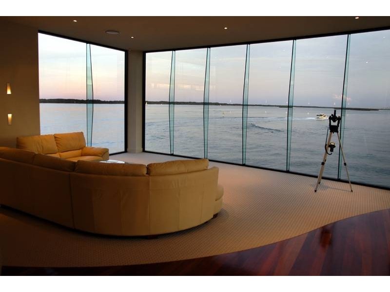 21 King Arthurs Court, Sovereign Islands QLD 4216