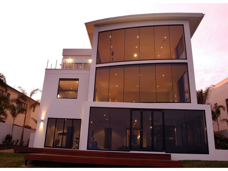 21 King Arthurs Court, Sovereign Islands QLD 4216