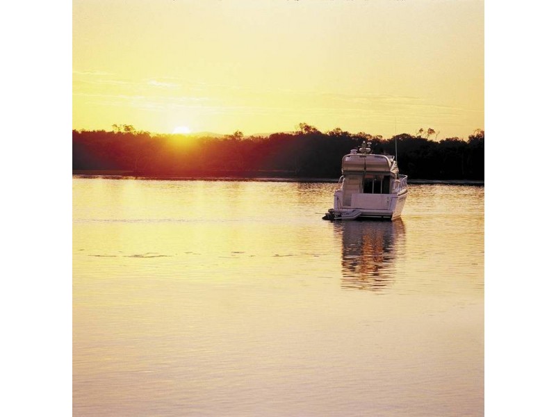 Sovereign Islands QLD 4216