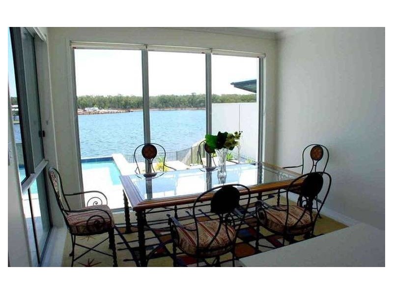15 Manacor Place, Runaway Bay QLD 4216
