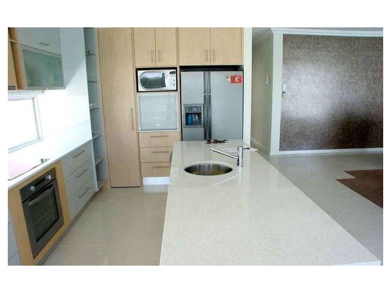 15 Manacor Place, Runaway Bay QLD 4216