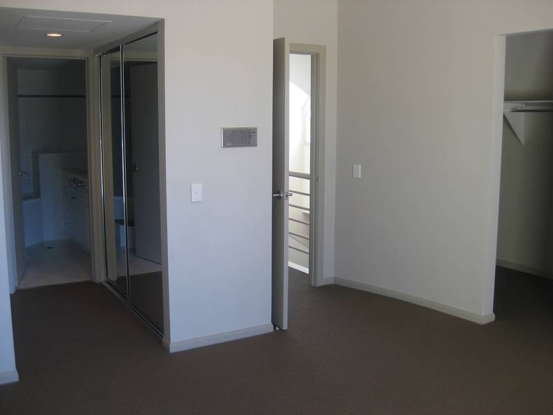 5427 MERION TCE, Sanctuary Cove QLD 4212