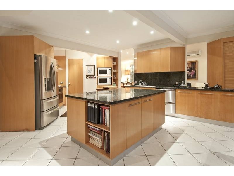 54 Midnight Ct, Runaway Bay QLD 4216