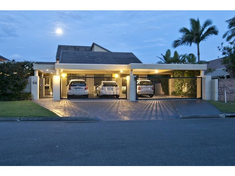 54 Midnight Ct, Runaway Bay QLD 4216