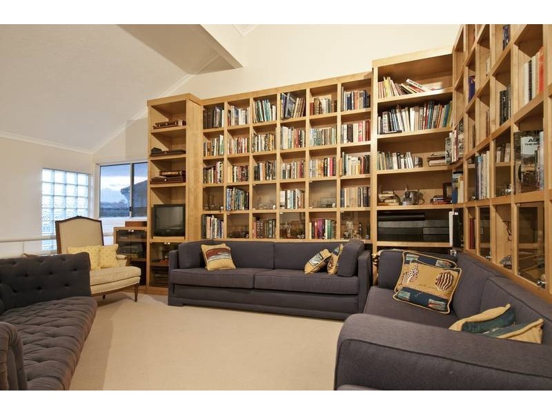 54 Midnight Ct, Runaway Bay QLD 4216