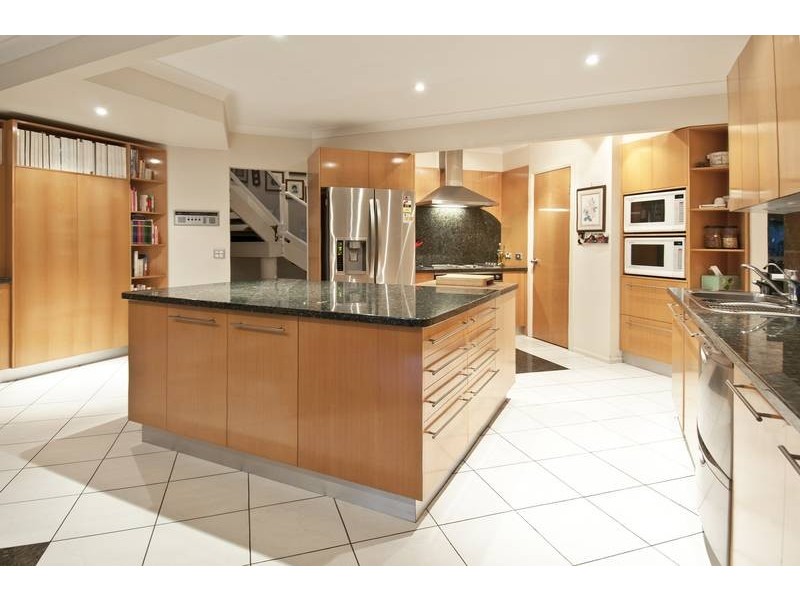 54 Midnight Ct, Runaway Bay QLD 4216