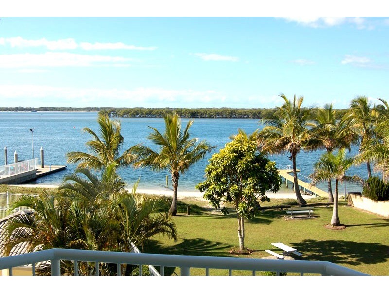 11/1 Poinsettia Ave, Hollywell QLD 4216