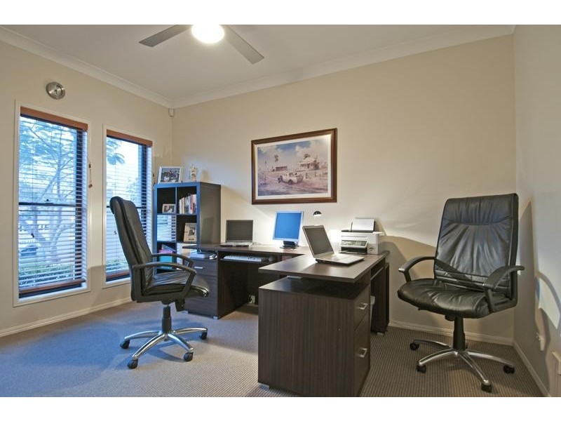 Hope Island QLD 4212