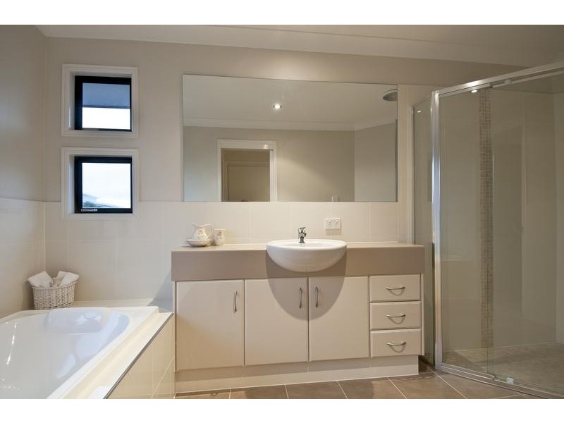 Hope Island QLD 4212