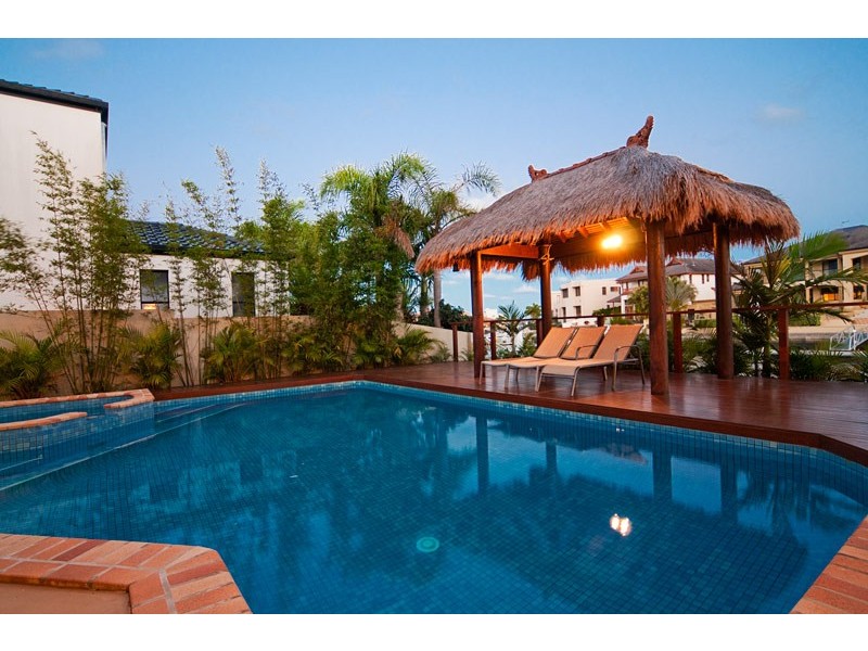 21 The Sovereign Mile, Sovereign Islands QLD 4216