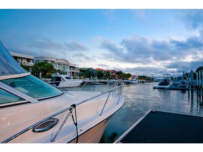 21 The Sovereign Mile, Sovereign Islands QLD 4216