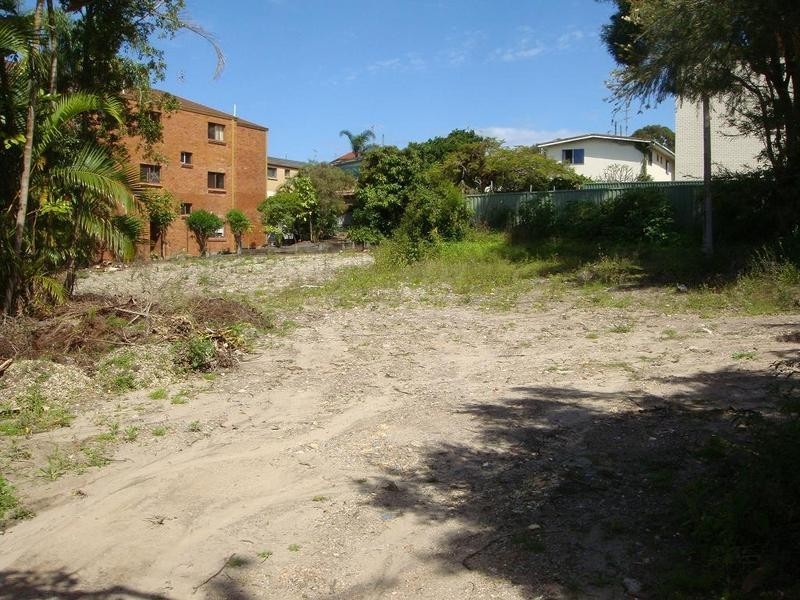 28 Lawson st, Southport QLD 4215