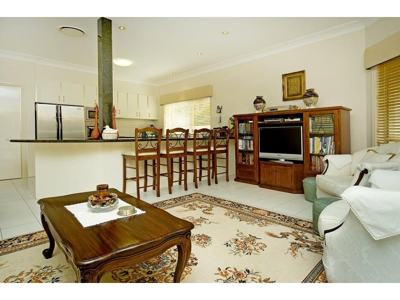 Hope Island QLD 4212