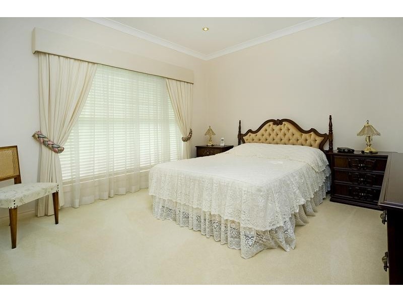Hope Island QLD 4212