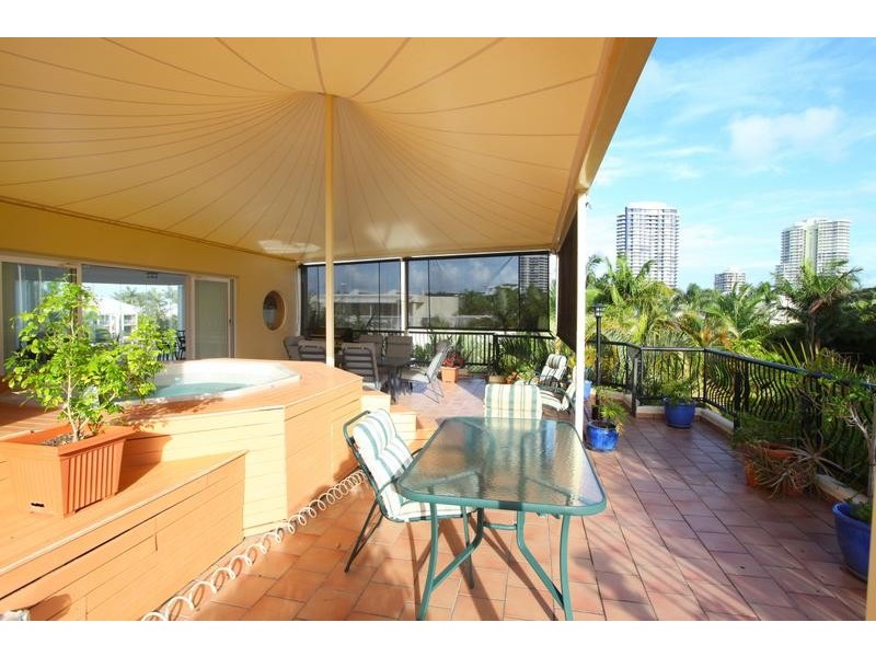 Runaway Bay QLD 4216