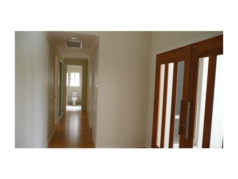 8 RHODIUM CR, Hope Island QLD 4212