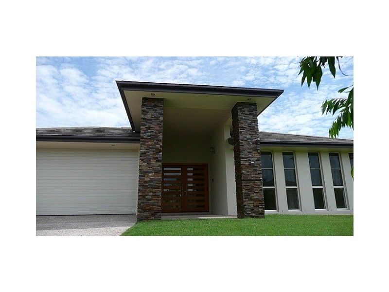 32 Rhodium Cres, Hope Island QLD 4212