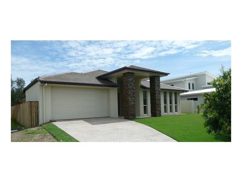 32 Rhodium Cres, Hope Island QLD 4212