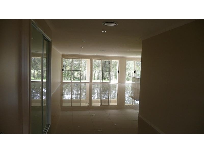 32 Rhodium Cres, Hope Island QLD 4212