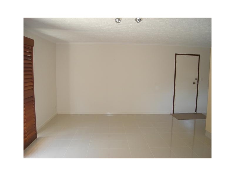 5/16 Madang Cres, Runaway Bay QLD 4216