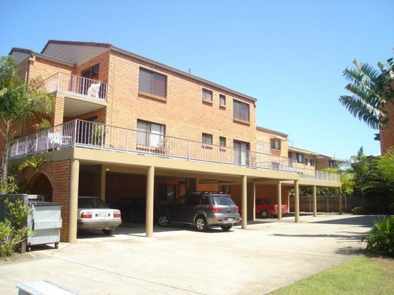 5/16 Madang Cres, Runaway Bay QLD 4216