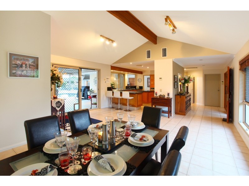 34-36 Cockleshell CT, Runaway Bay QLD 4216