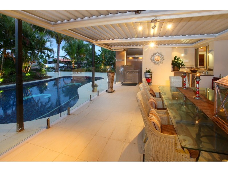 34-36 Cockleshell CT, Runaway Bay QLD 4216