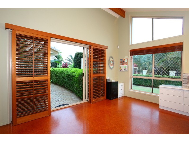 34-36 Cockleshell CT, Runaway Bay QLD 4216