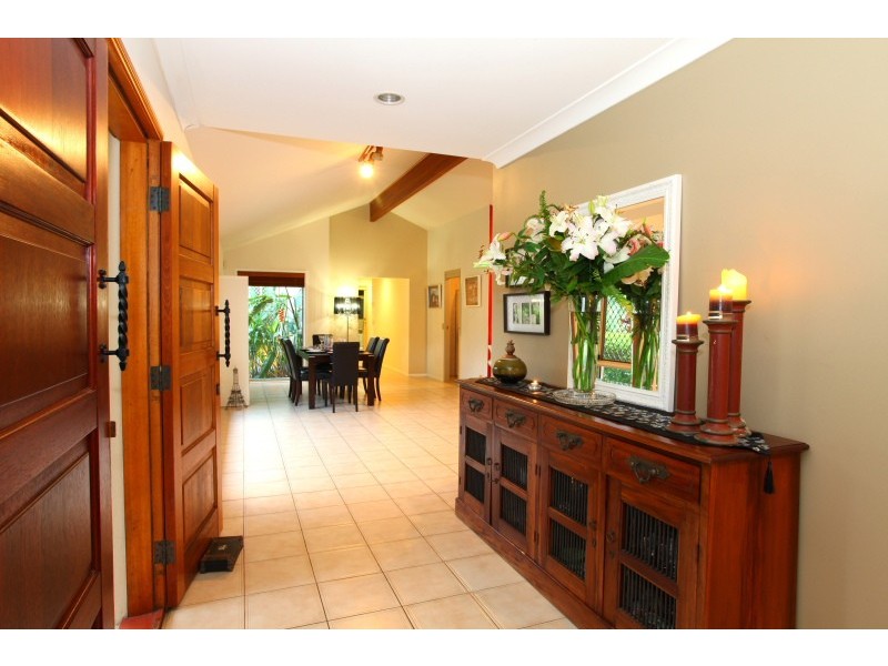 34-36 Cockleshell CT, Runaway Bay QLD 4216