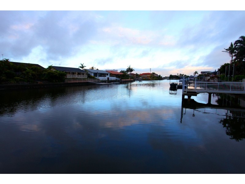 34-36 Cockleshell CT, Runaway Bay QLD 4216