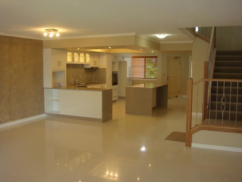 3 Marina Cresent, Runaway Bay QLD 4216