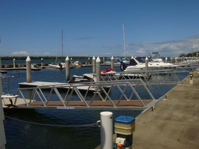 3 Marina Cresent, Runaway Bay QLD 4216